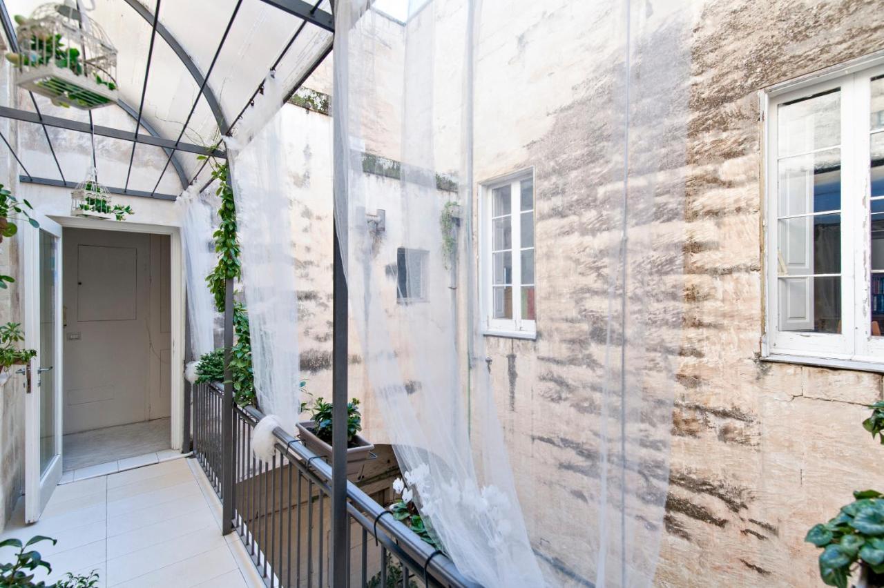 Casa Di Lo Suites Лече Екстериор снимка
